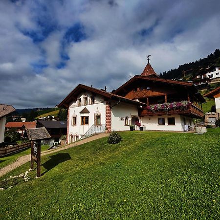 Garni Hotel Belalp Santa Cristina Val Gardena Dış mekan fotoğraf