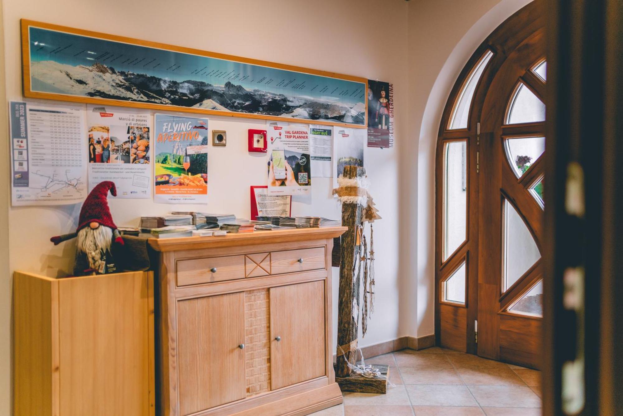 Garni Hotel Belalp Santa Cristina Val Gardena Dış mekan fotoğraf