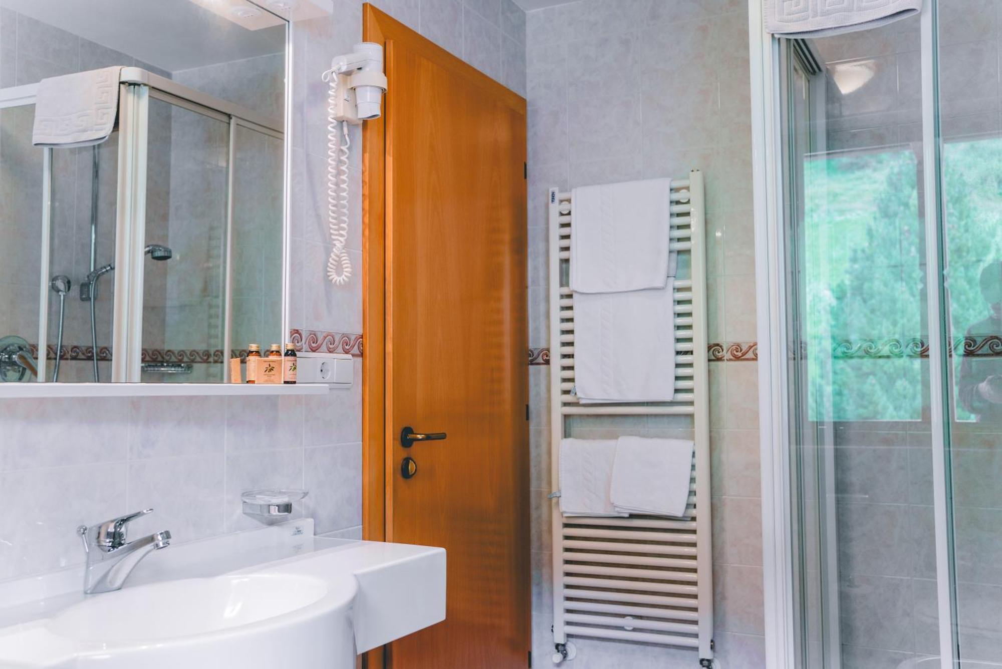 Garni Hotel Belalp Santa Cristina Val Gardena Dış mekan fotoğraf