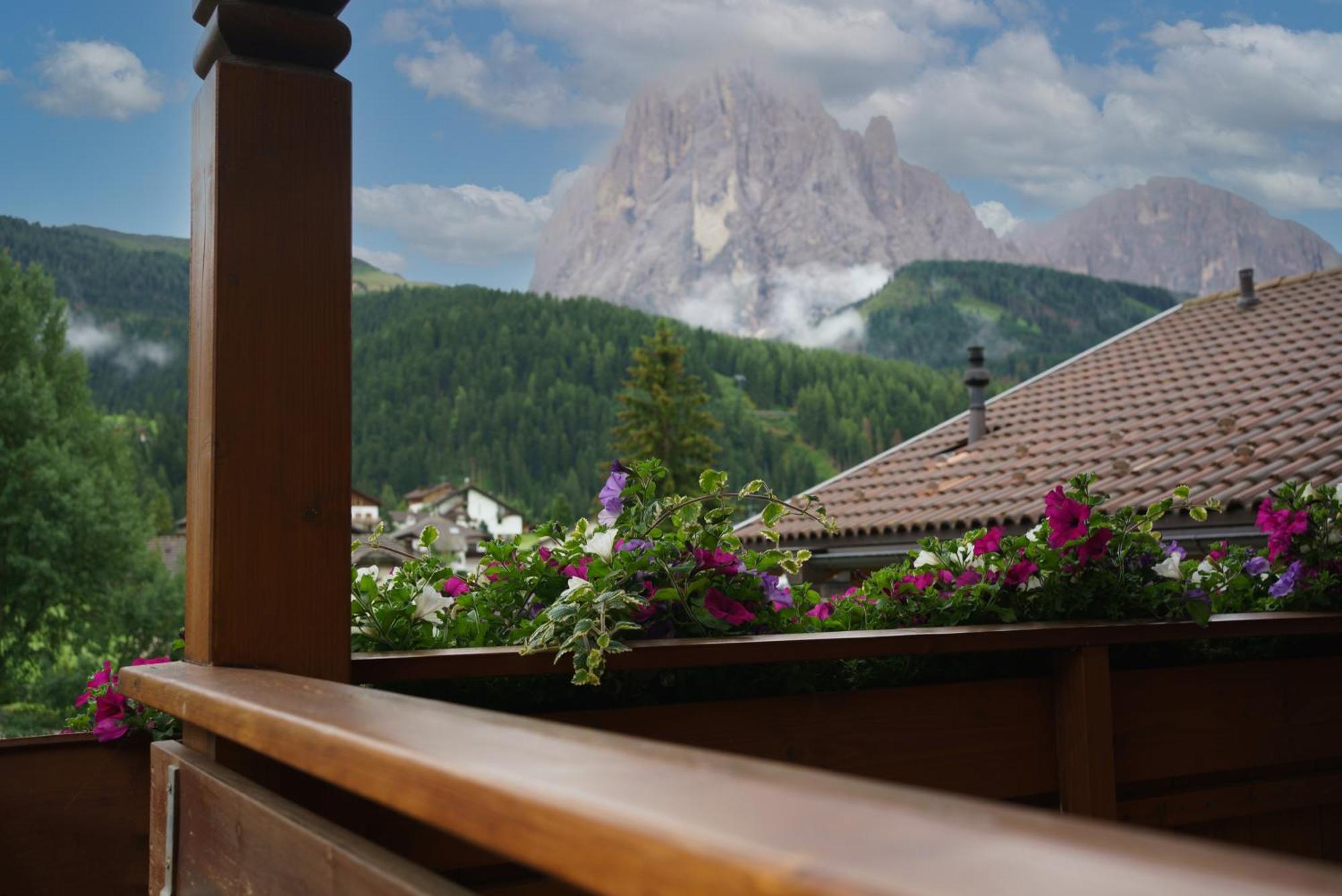 Garni Hotel Belalp Santa Cristina Val Gardena Dış mekan fotoğraf