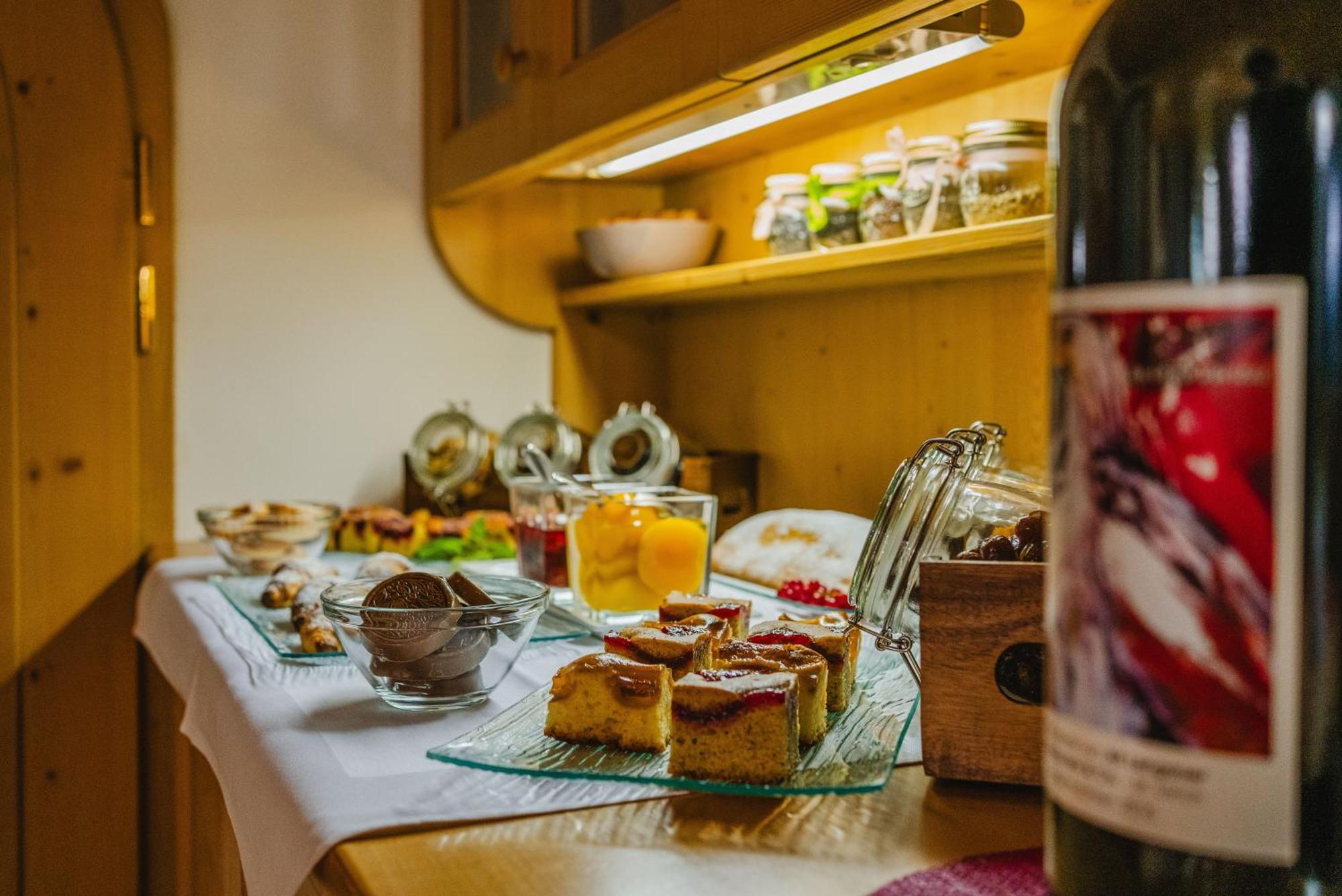 Garni Hotel Belalp Santa Cristina Val Gardena Dış mekan fotoğraf