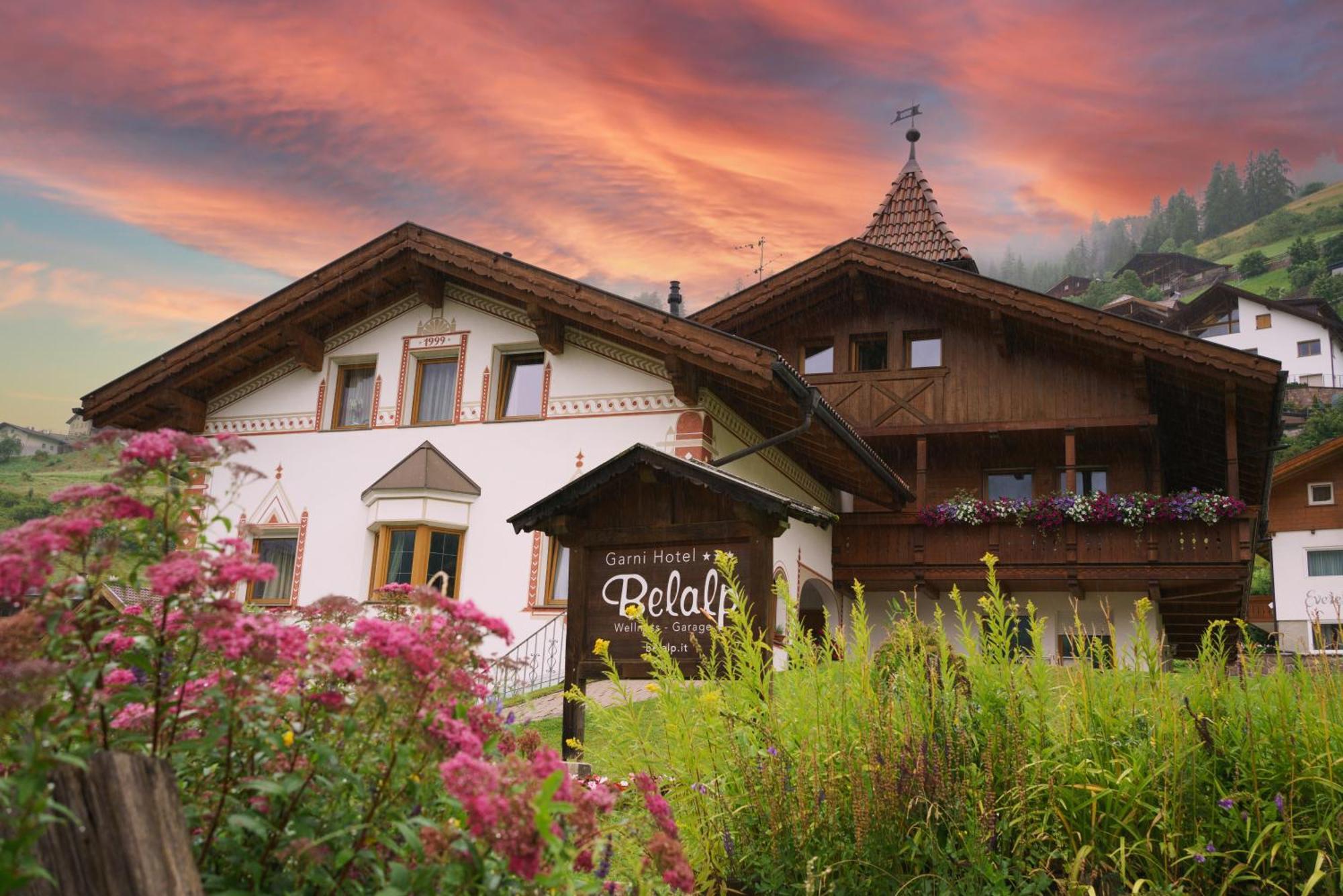 Garni Hotel Belalp Santa Cristina Val Gardena Dış mekan fotoğraf